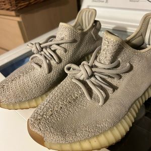 YEEZY X ADIDAS grey sneakers